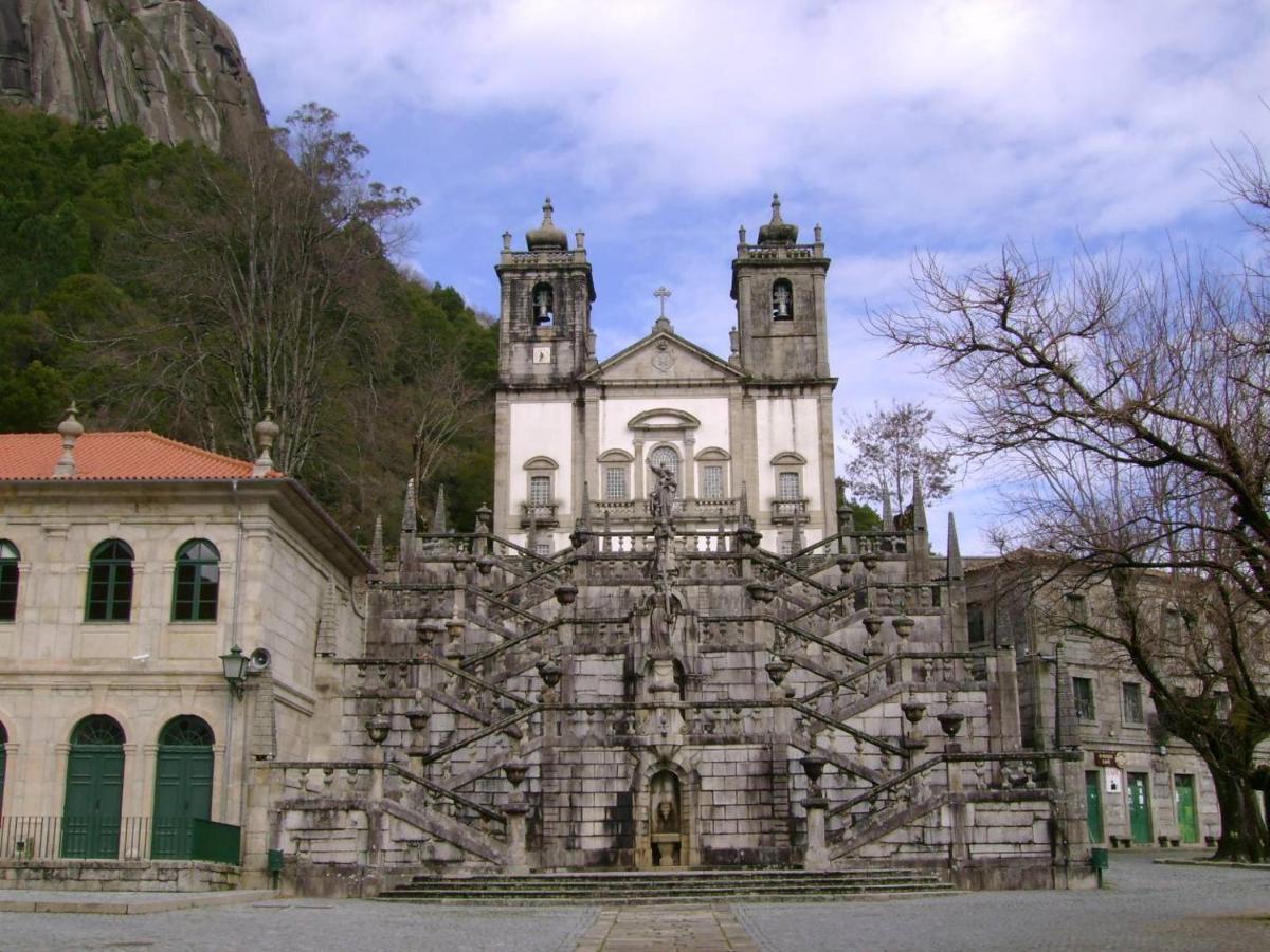 Chale Dos Penedos, Sossego E Piscina Privada Villa Monção Buitenkant foto